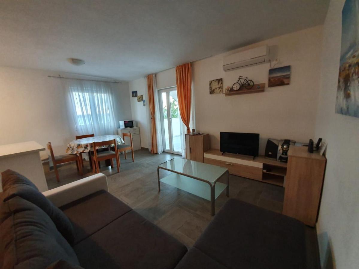 Apartmani Lucija Maslenica Luaran gambar