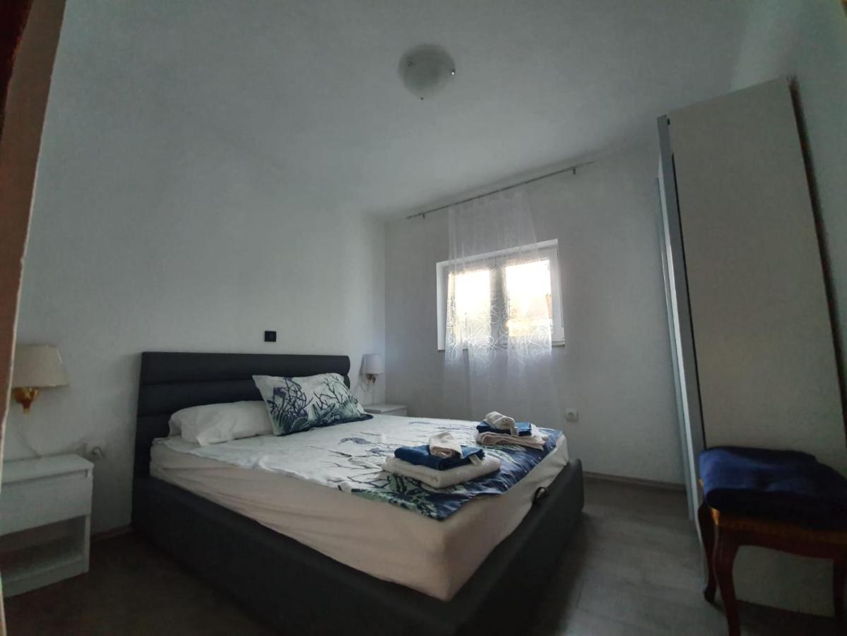 Apartmani Lucija Maslenica Luaran gambar